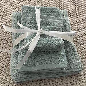 Set of blue -green towels cotton EUC 5 pieces total